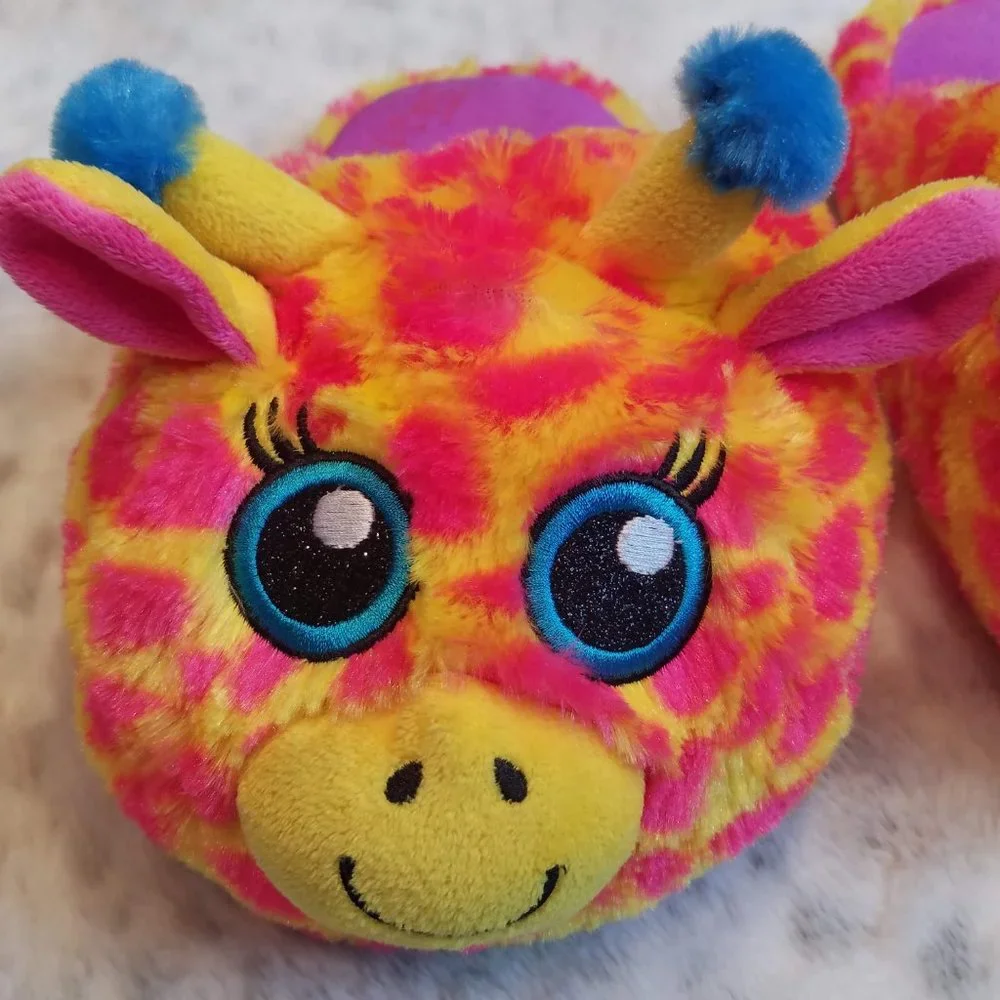 Justice Giraffe‎ Slippers